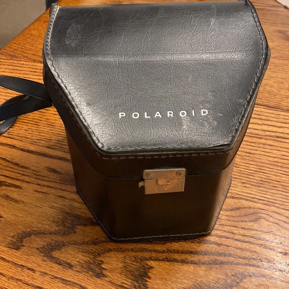 Vintage Polaroid Big Swinger 3000 Land Camera Film Photography & Carrying Case